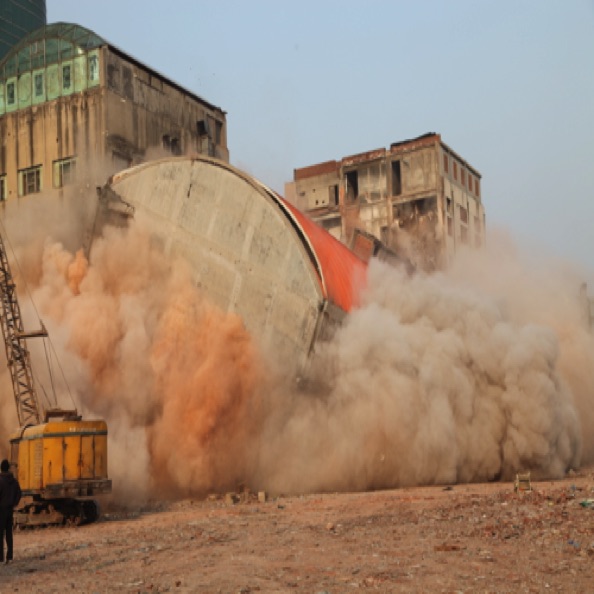 重锤拆除(2010)
Heavy Hammer Dismantling